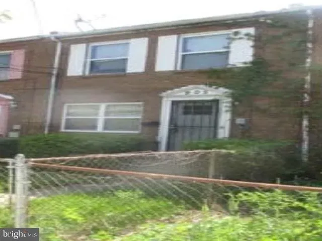 3 Bed 1 Bath Established Multi-Level Townhouse in Washington, DC - 4