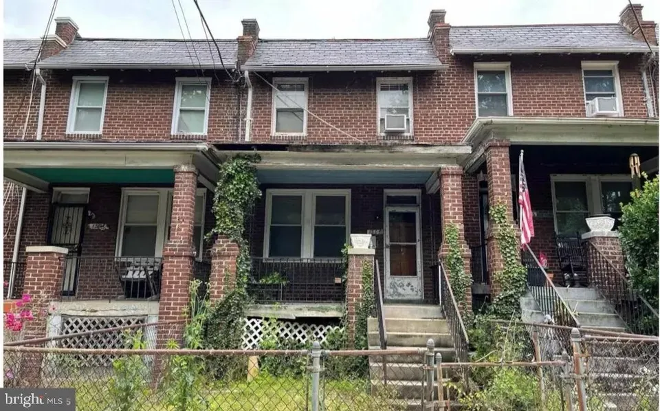 3 Bed 1 Bath Established Multi-Level Townhouse in Washington, DC - 1