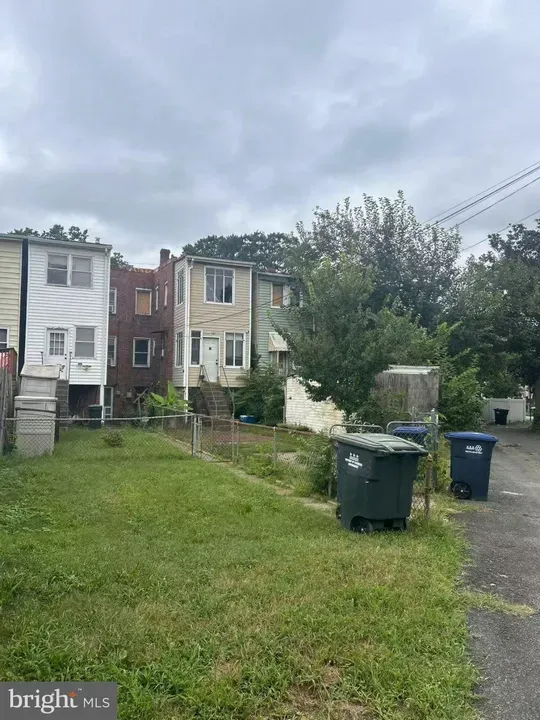 3 Bed 1 Bath Established Multi-Level Townhouse in Washington, DC - 3