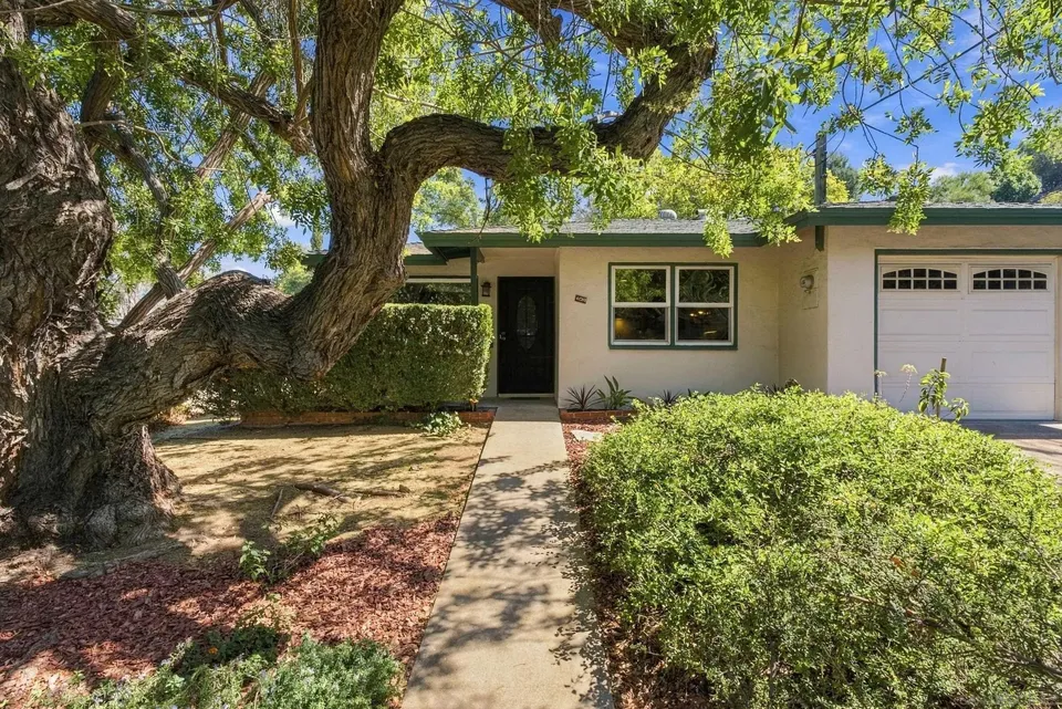 3 Bed 1 Bath Modern Farmhouse in San Diego, CA