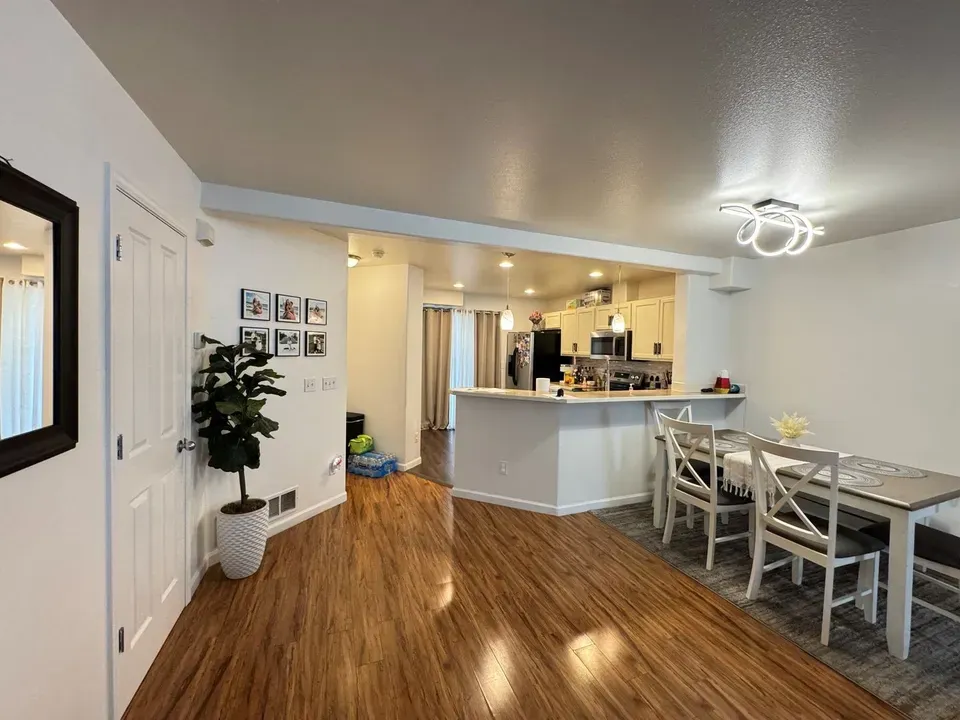 3 Bed 1 Bath Modern Contemporary Residence in Anchorage, AK - 3