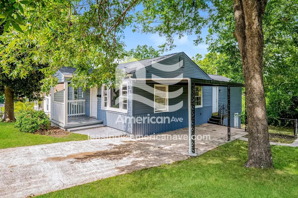3 Bed 1 Bath Modern Contemporary Residence in Birmingham, AL - 2