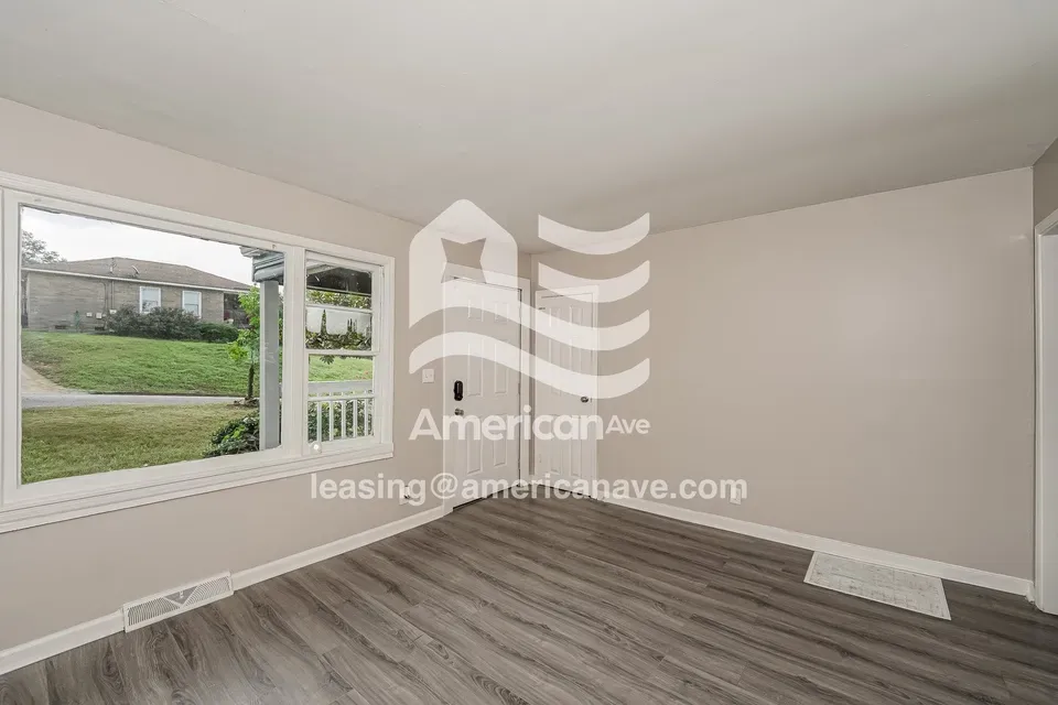 3 Bed 1 Bath Modern Contemporary Residence in Birmingham, AL - 3