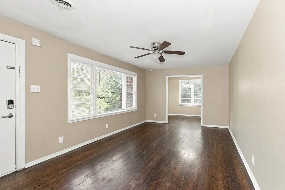 3 Bed 1 Bath Modern Contemporary Residence in Birmingham, AL - 5