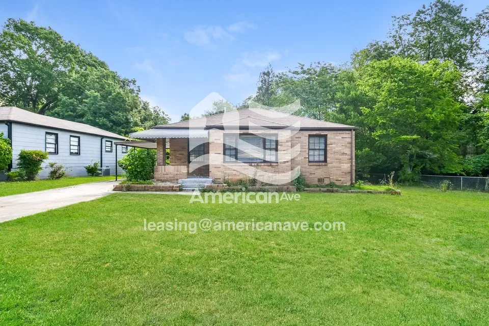 3 Bed 1 Bath Modern Contemporary Residence in Birmingham, AL