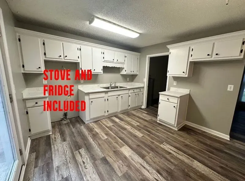 3 Bed 1 Bath Modern Contemporary Residence in Birmingham, AL - 3