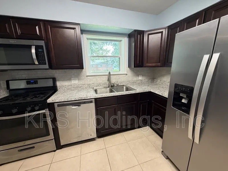 3 Bed 1 Bath Modern Contemporary Residence in Chesapeake, VA - 5