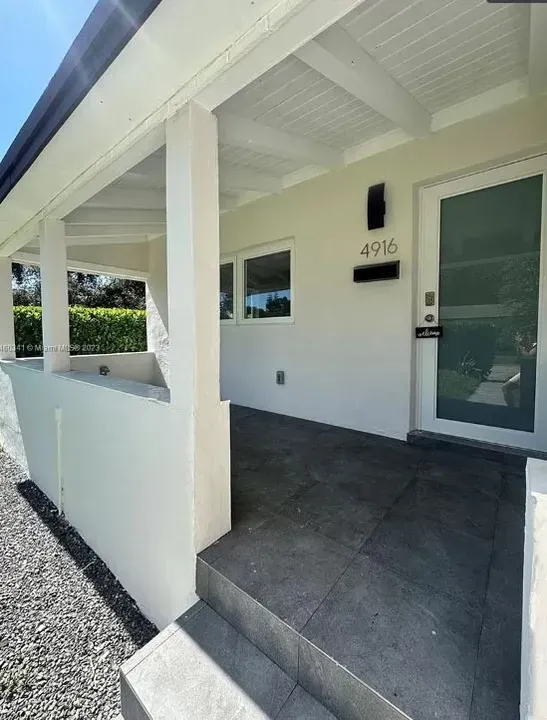 3 Bed 1 Bath Modern Contemporary Residence in Coral Gables, FL - 2
