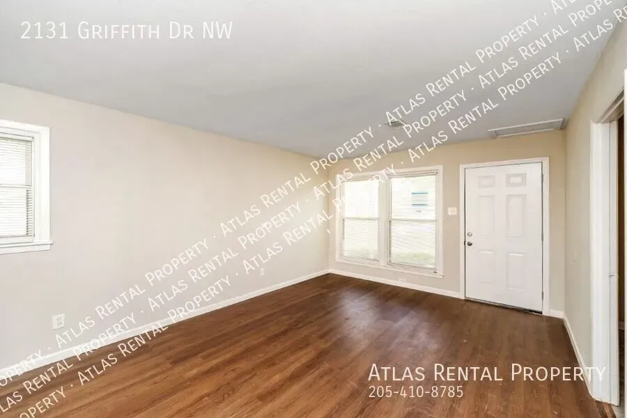 3 Bed 1 Bath Modern Contemporary Residence in Huntsville, AL - 2