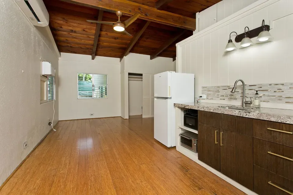 3 Bed 1 Bath Modern Contemporary Residence in Kailua, HI - 1