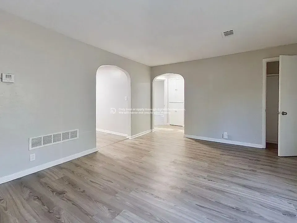 3 Bed 1 Bath Modern Contemporary Residence in Kansas City, KS - 3