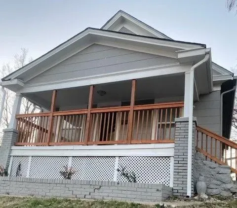 3 Bed 1 Bath Modern Contemporary Residence in Kansas City, KS - 1