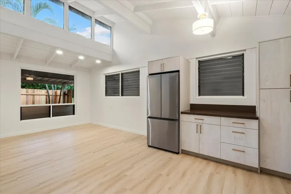 3 Bed 1 Bath Modern Contemporary Residence in Maui, HI - 3