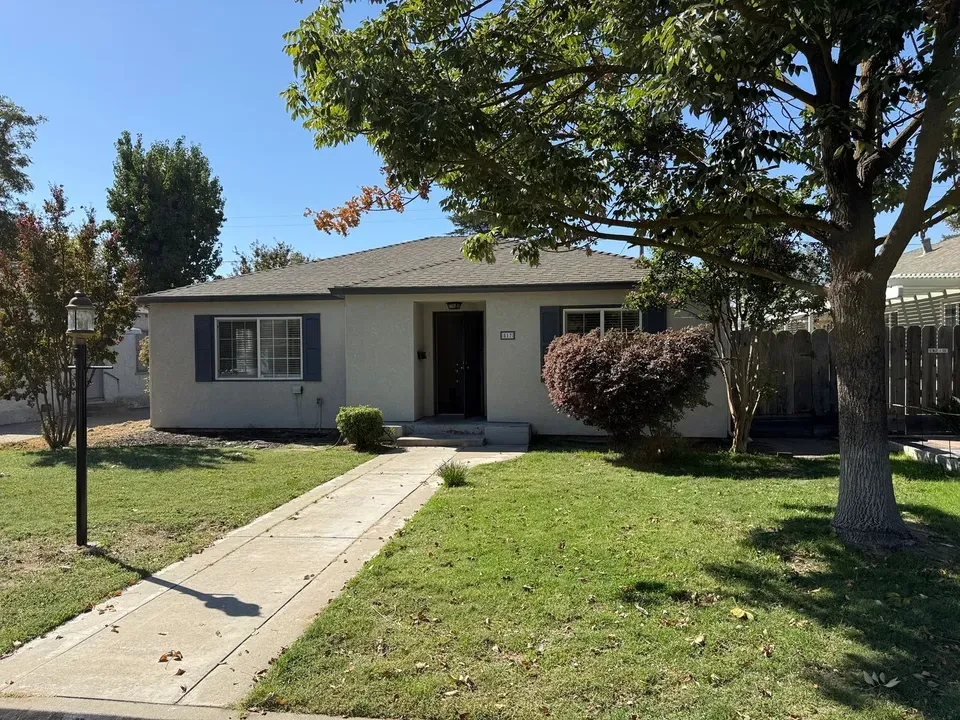 3 Bed 1 Bath Modern Contemporary Residence in Modesto, CA