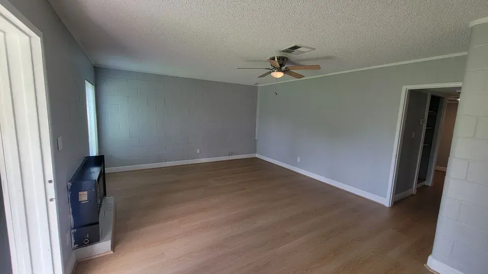 3 Bed 1 Bath Modern Contemporary Residence in Modesto, CA - 4