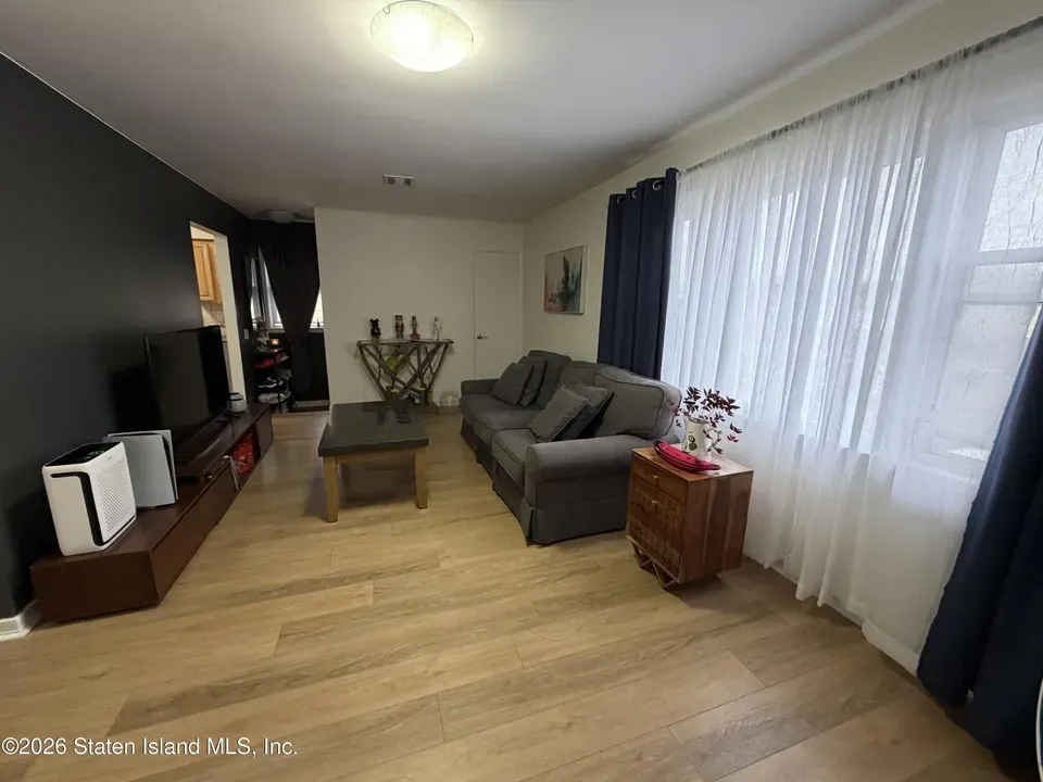 3 Bed 1 Bath Modern Contemporary Residence in New York, NY - 3