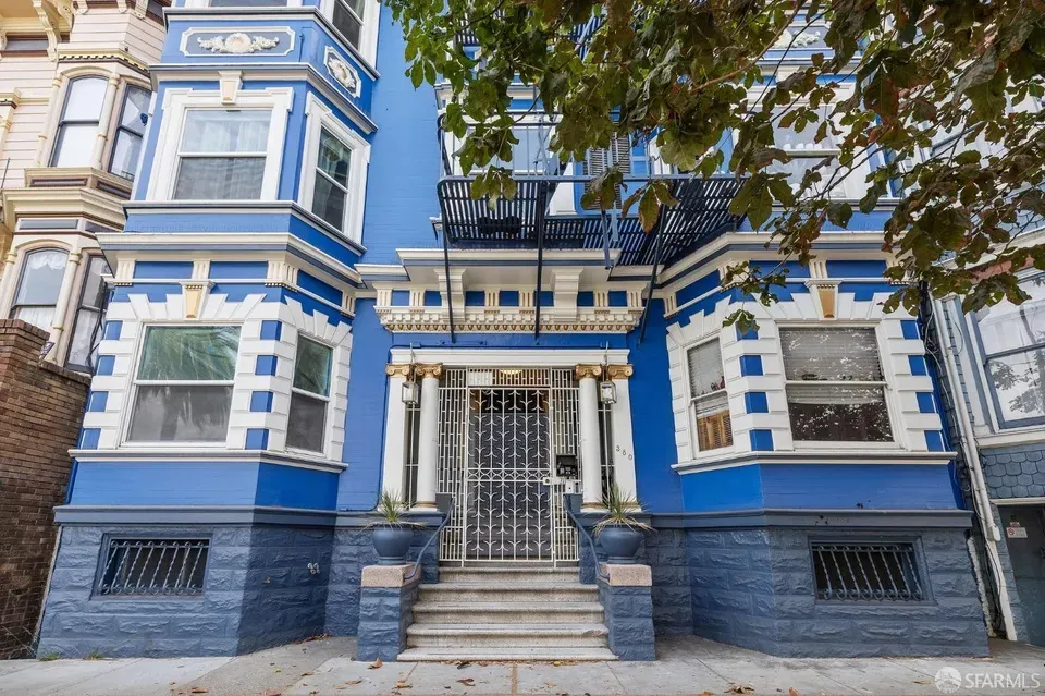 3 Bed 1 Bath Modern Contemporary Residence in San Francisco, CA - 4