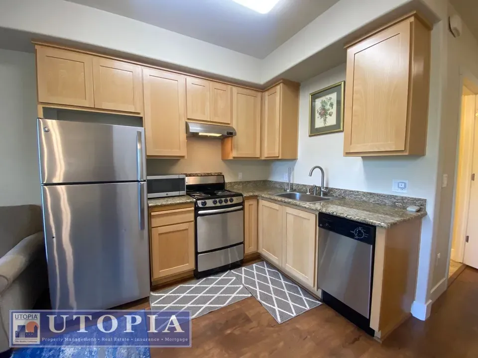 3 Bed 1 Bath Modern Contemporary Residence in Santa Cruz, CA - 3