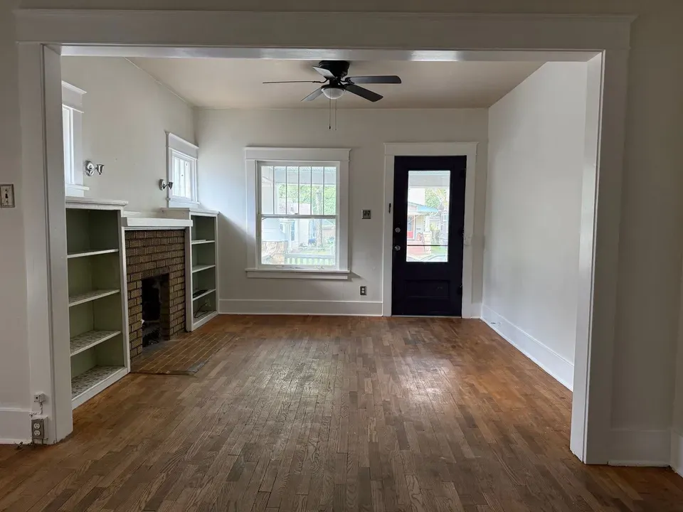3 Bed 1 Bath Modern Contemporary Residence in Topeka, KS - 2