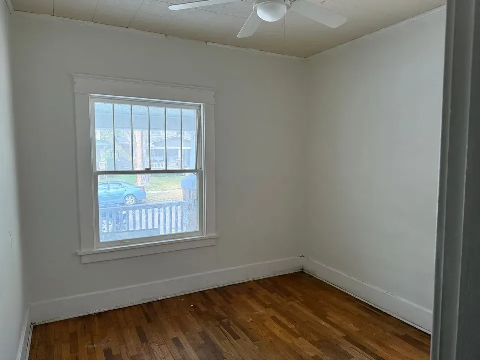 3 Bed 1 Bath Modern Contemporary Residence in Topeka, KS - 3