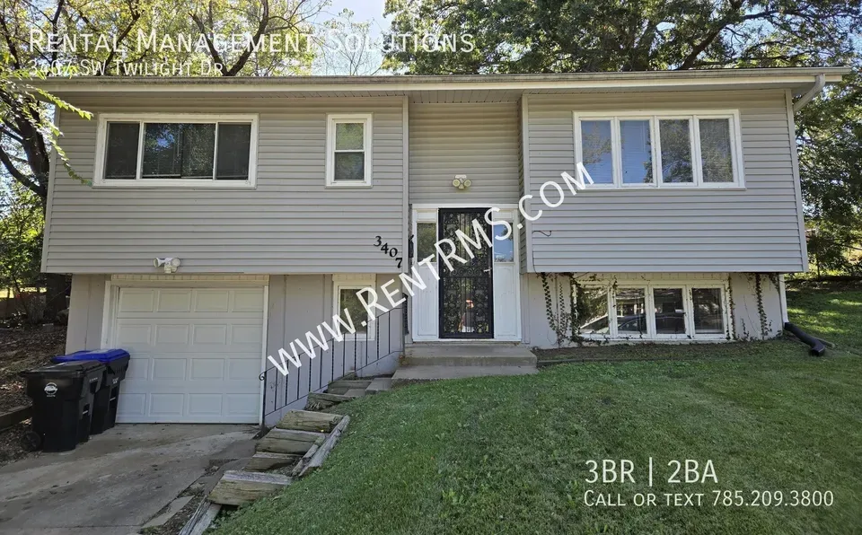 3 Bed 1 Bath Modern Contemporary Residence in Topeka, KS - 2