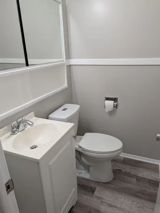 3 Bed 1 Bath Modern Contemporary Residence in Topeka, KS - 5