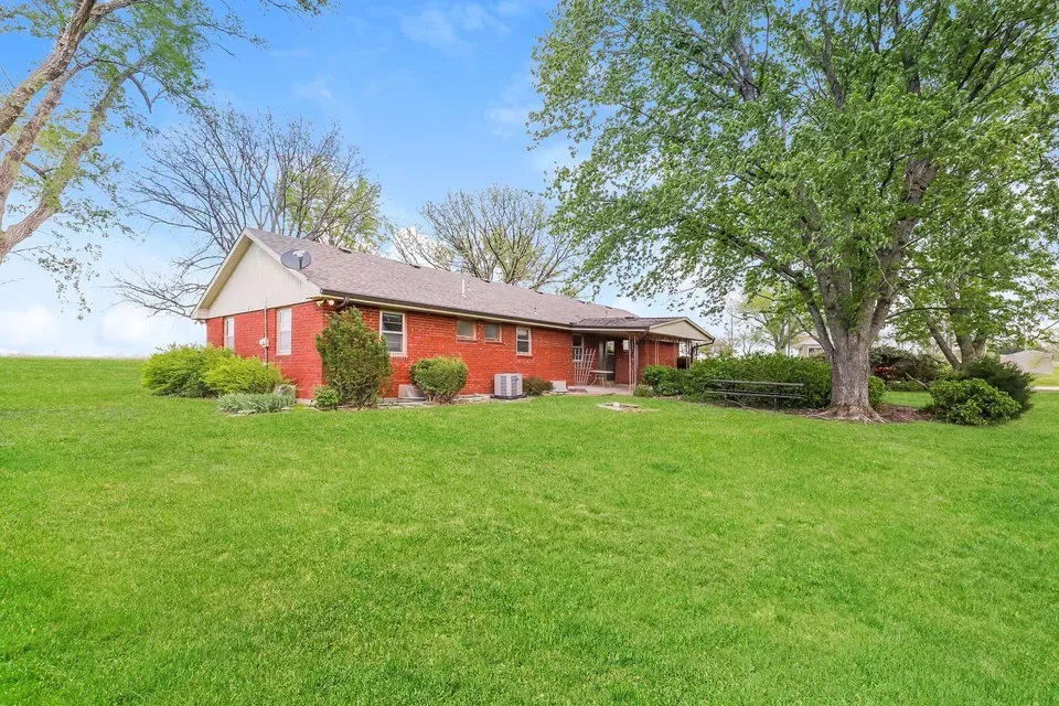 3 Bed 1 Bath Modern Contemporary Residence in Topeka, KS - 3