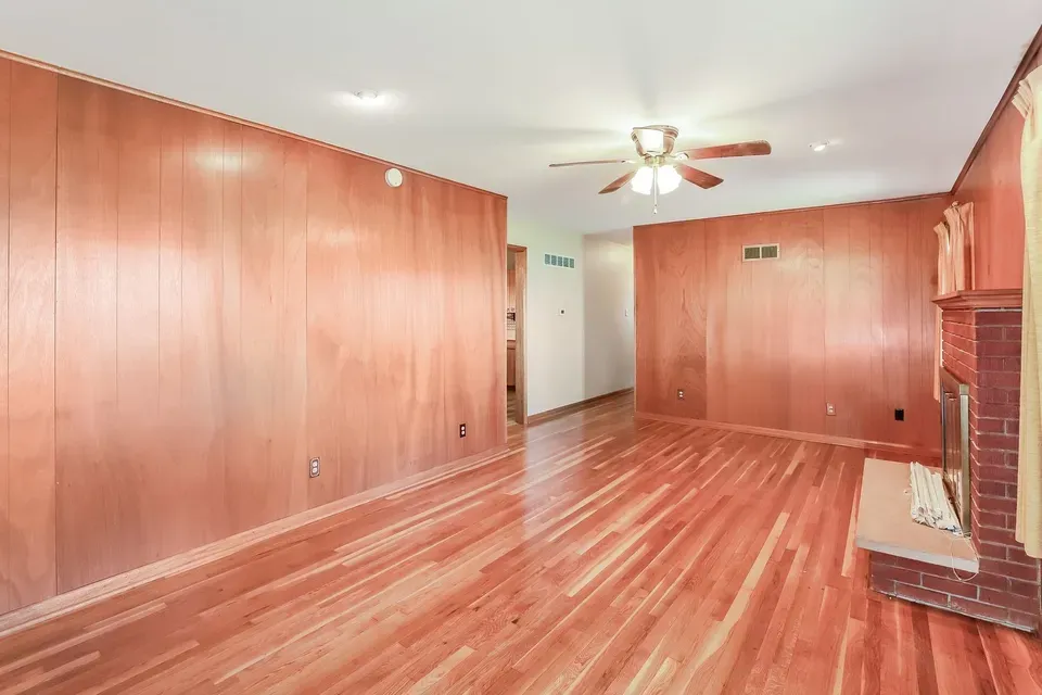 3 Bed 1 Bath Modern Contemporary Residence in Topeka, KS - 4