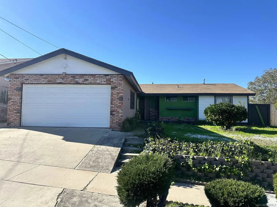 3 Bed 1 Bath Modern Farmhouse in San Diego, CA