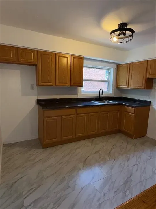 3 Bed 1 Bath Multi-Unit Residential Property in Brooklyn, NY - 4