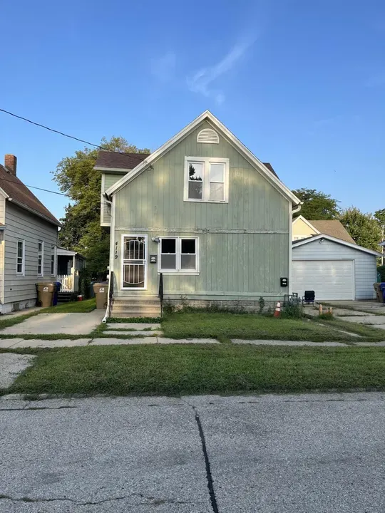 3 Bed 1 Bath Multi-Unit Residential Property in Kenosha, WI