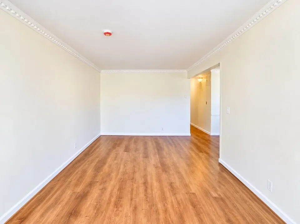 3 Bed 1 Bath Multi-Unit Residential Property in Queens, NY - 2