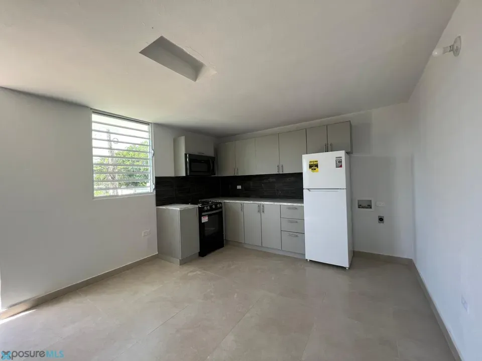 3 Bed 1 Bath Multi-Unit Residential Property in San Juan, PR - 2