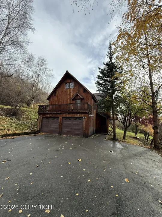 3 Bed 1 Bath Traditional Suburban Family Home in Anchorage, AK - 1