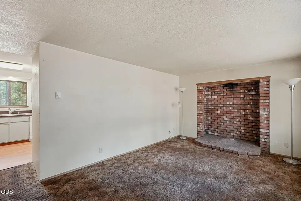 3 Bed 1 Bath Traditional Suburban Family Home in Bend, OR - 3