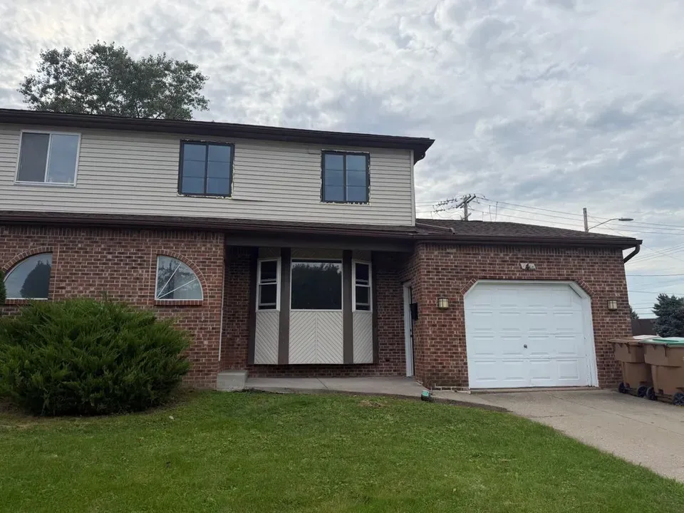 3 Bed 1 Bath Traditional Suburban Family Home in Buffalo, NY