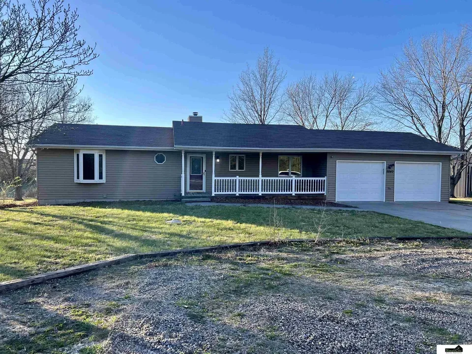 3 Bed 1 Bath Traditional Suburban Family Home in Lincoln, NE - 1