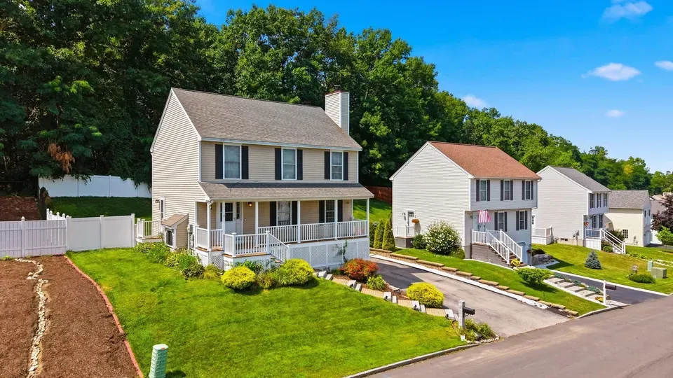 3 Bed 1 Bath Traditional Suburban Family Home in Manchester, NH - 2