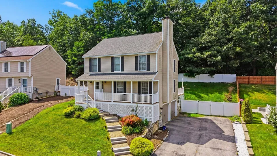 3 Bed 1 Bath Traditional Suburban Family Home in Manchester, NH - 3
