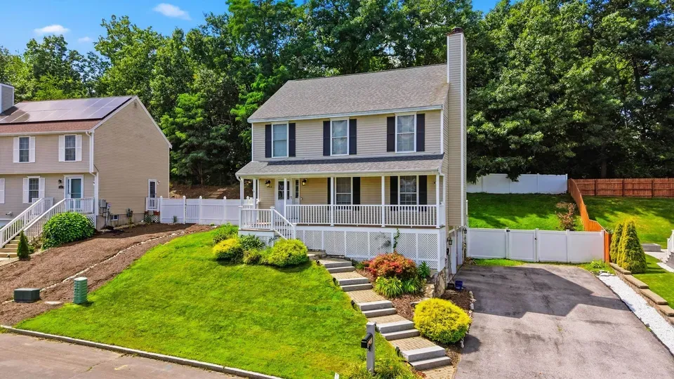 3 Bed 1 Bath Traditional Suburban Family Home in Manchester, NH - 4
