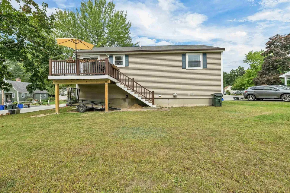 3 Bed 1 Bath Traditional Suburban Family Home in Manchester, NH - 2