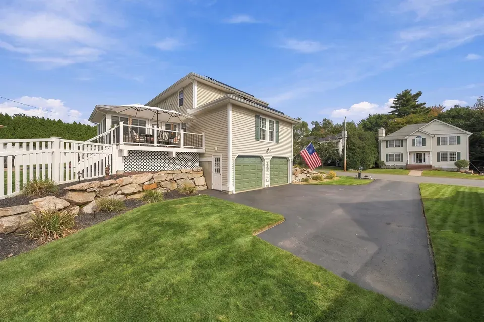 3 Bed 1 Bath Traditional Suburban Family Home in Manchester, NH - 5