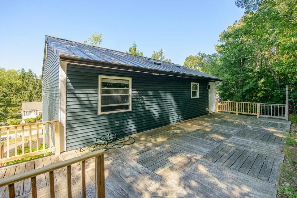 3 Bed 1 Bath Traditional Suburban Family Home in Nashua, NH - 2