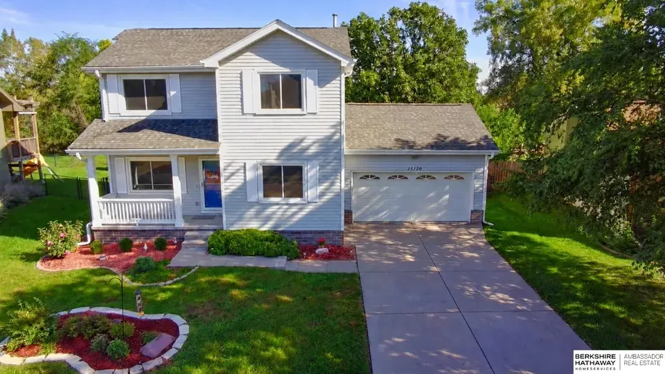3 Bed 1 Bath Traditional Suburban Family Home in Omaha, NE