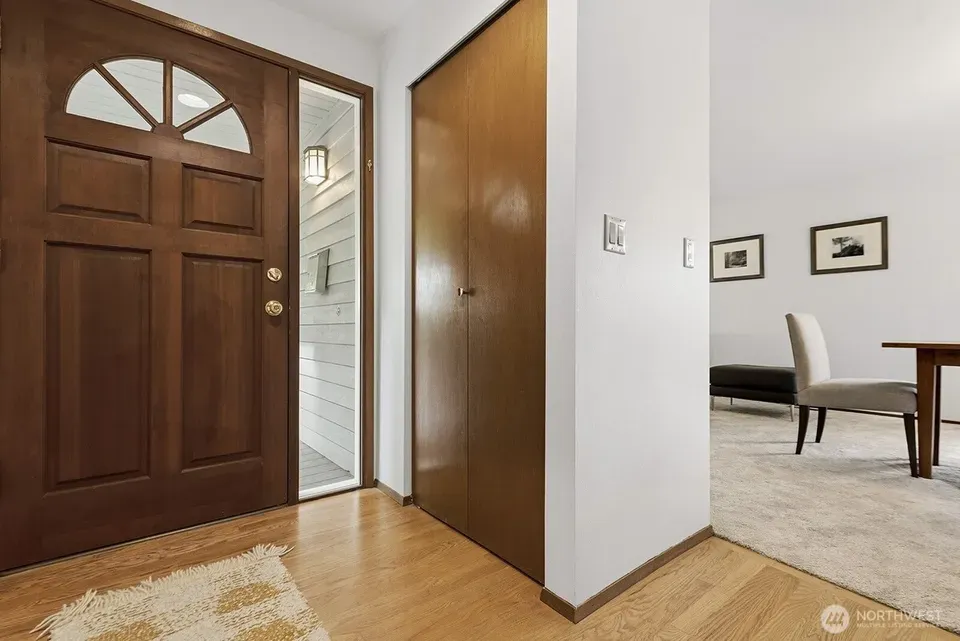 3 Bed 1 Bath Traditional Suburban Family Home in Seattle, WA - 4