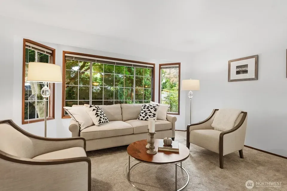 3 Bed 1 Bath Traditional Suburban Family Home in Seattle, WA - 5