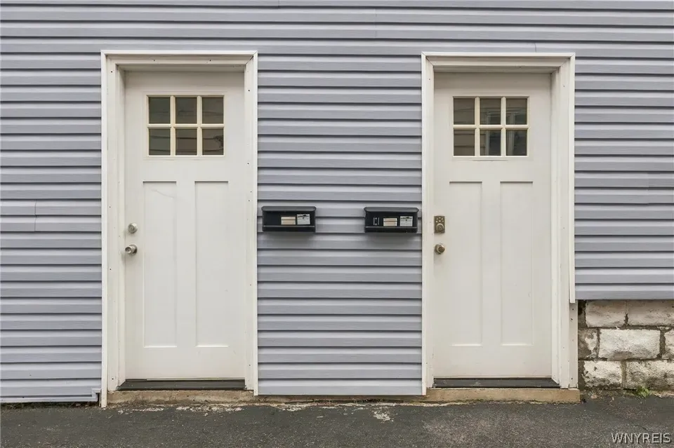 3 Bed 1 Bath Urban Residential Condo in Buffalo, NY - 2