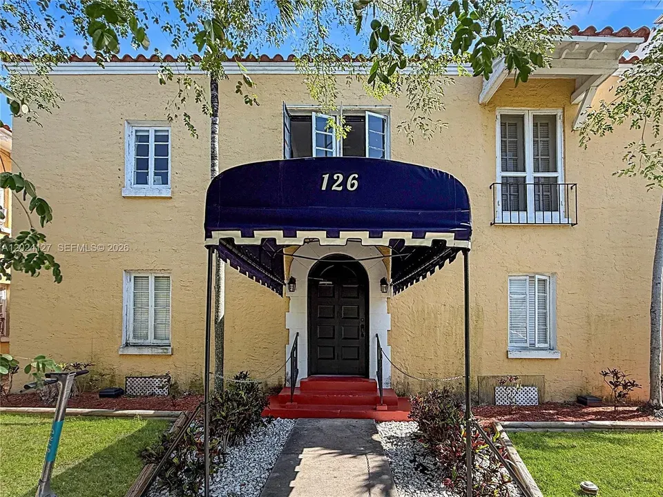 3 Bed 1 Bath Urban Residential Condo in Coral Gables, FL - 1