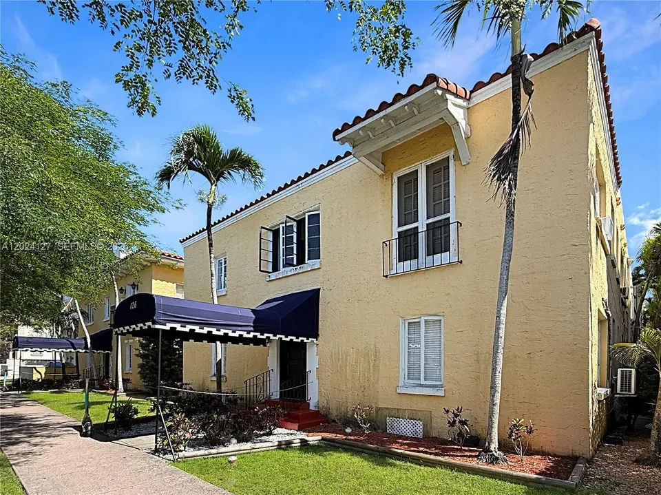 3 Bed 1 Bath Urban Residential Condo in Coral Gables, FL - 2
