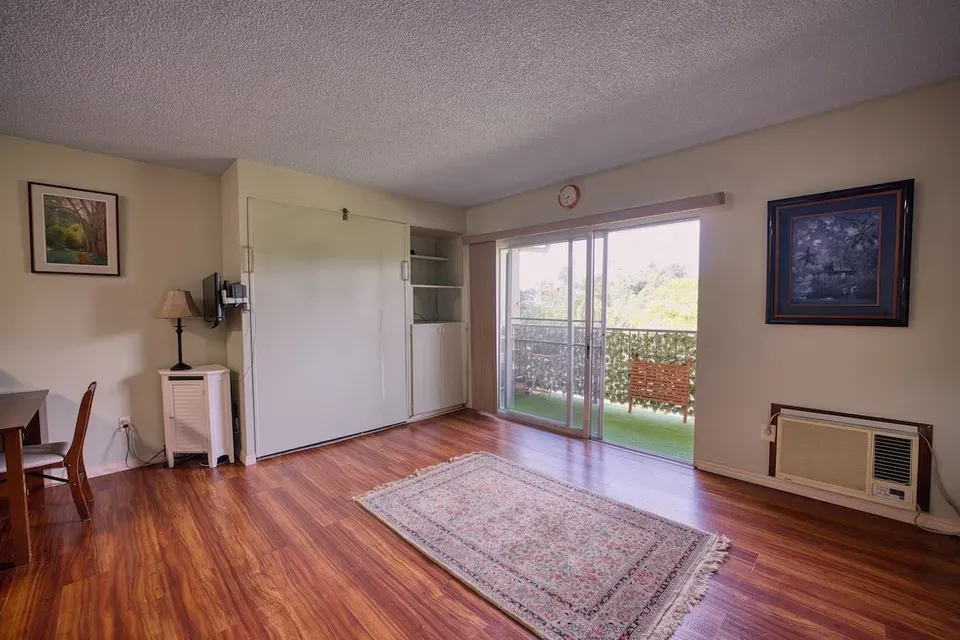 3 Bed 1 Bath Urban Residential Condo in Hilo, HI